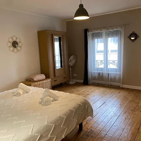 Apartamento Bastide 6 *